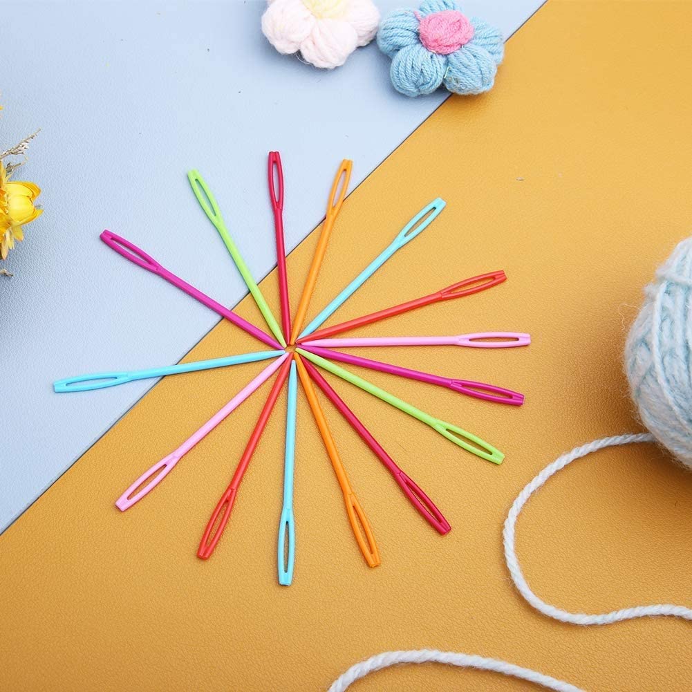 Plastic Sewing Needles (25 PCs, Random Colors) 2.75 Inch Thickness:4.5 MM With Tip: 1 MM Hole:15x1.5 MM Children Safe For Yarn Knitting Crochet Crafts