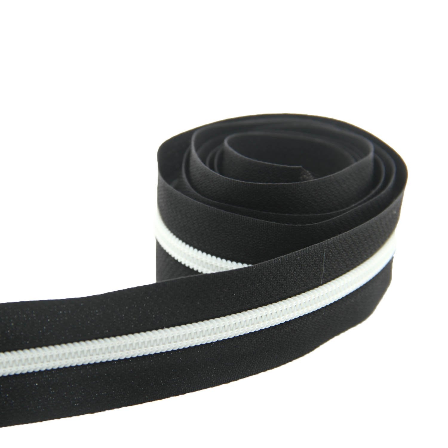 Black With White Nylon Sewing Zippers 2 Meters of Size 1.38 Inch No:5 / 35 MM and 10 Pieces White Zip Pulls Runners Fasteners For Bags And Accessories [ac-sewsupp-00004-combo14]